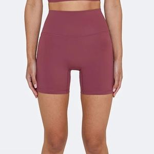 !!!ISO!!! Canyon sport body shorts